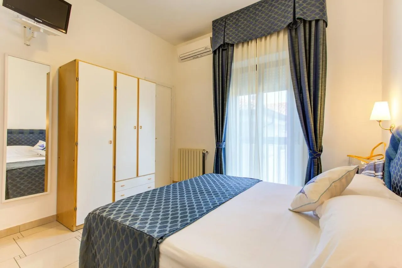Hotel Nanni Bellaria-Igea Marina 3*,  Italy