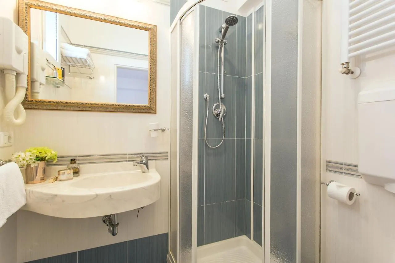 Hotel Nanni Bellaria-Igea Marina 3*,